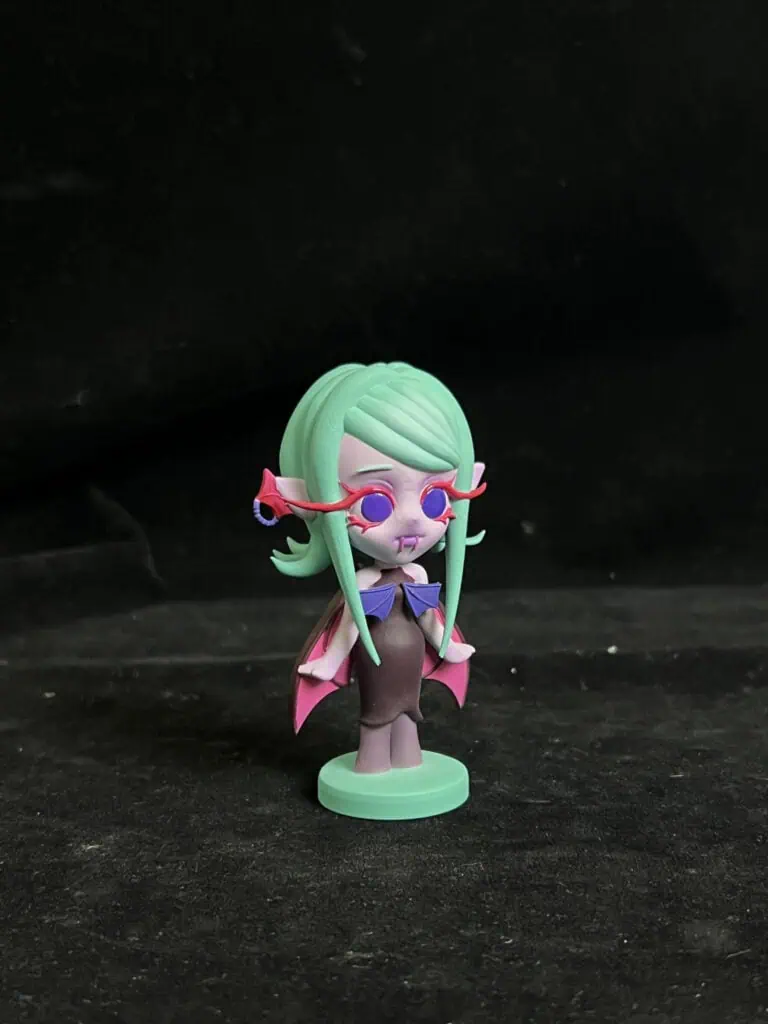 อาร์ตทอยตัวการ์ตูนผมสีมิ้นต์ ชุดชมพูม่วง งานหล่อเรซิ่นพ่นสีมือ รับผลิต Art Toy TKK3D