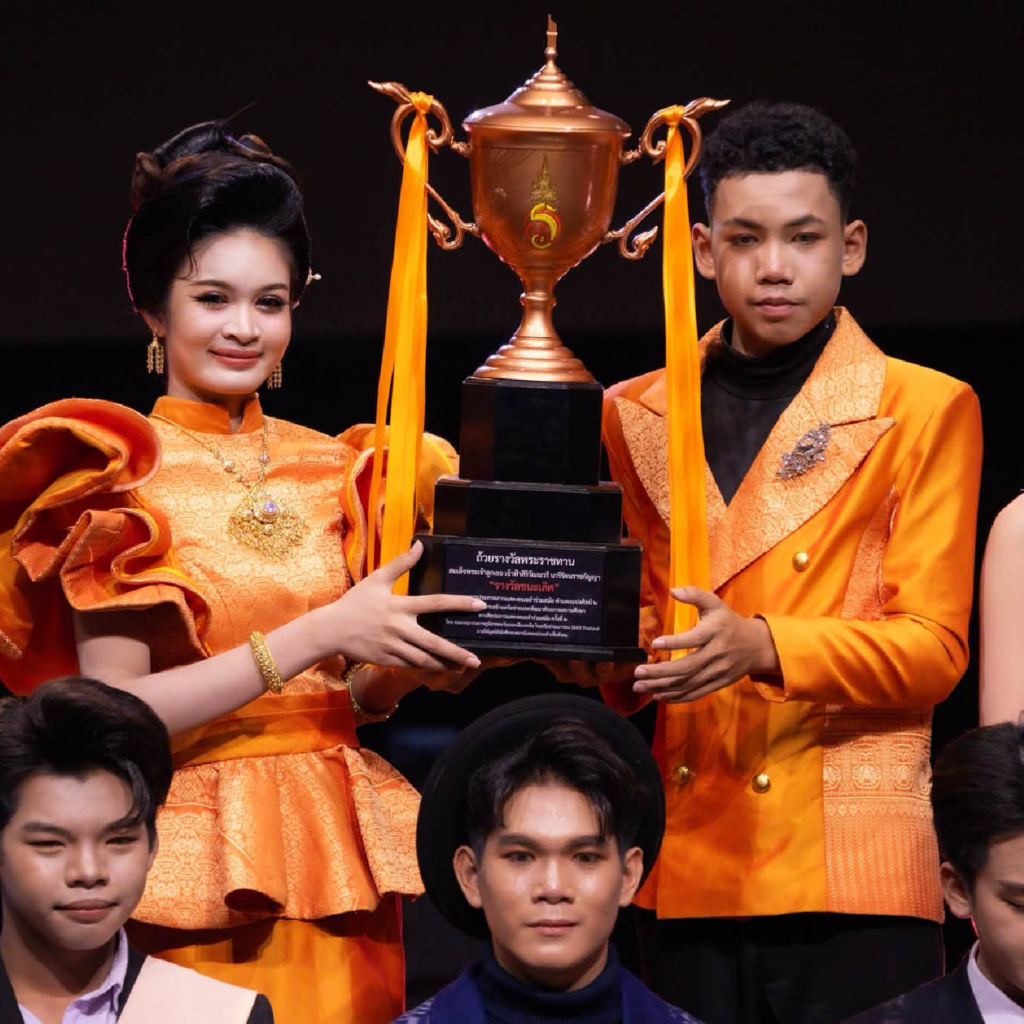 รับผลิตถ้วยรางวัล พร้อมทำสี วัสดุเรซิ่น TKK3D